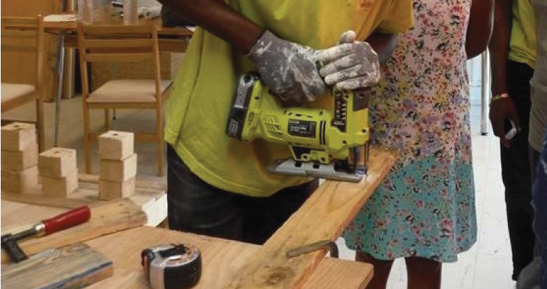 ATELIER BRICOLAGE RÉEMPLOI